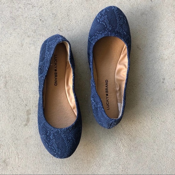 Lucky Brand Blue Snakeskin Pattern Flats Size 7.5 - Picture 7 of 8